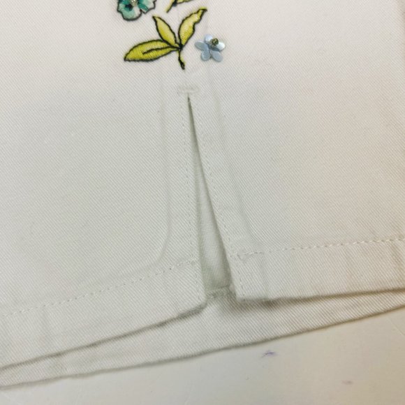 NWT Gymboree White Floral Bermuda Short & Lavender Corsage Halter Top Size 6 - Picture 4 of 9